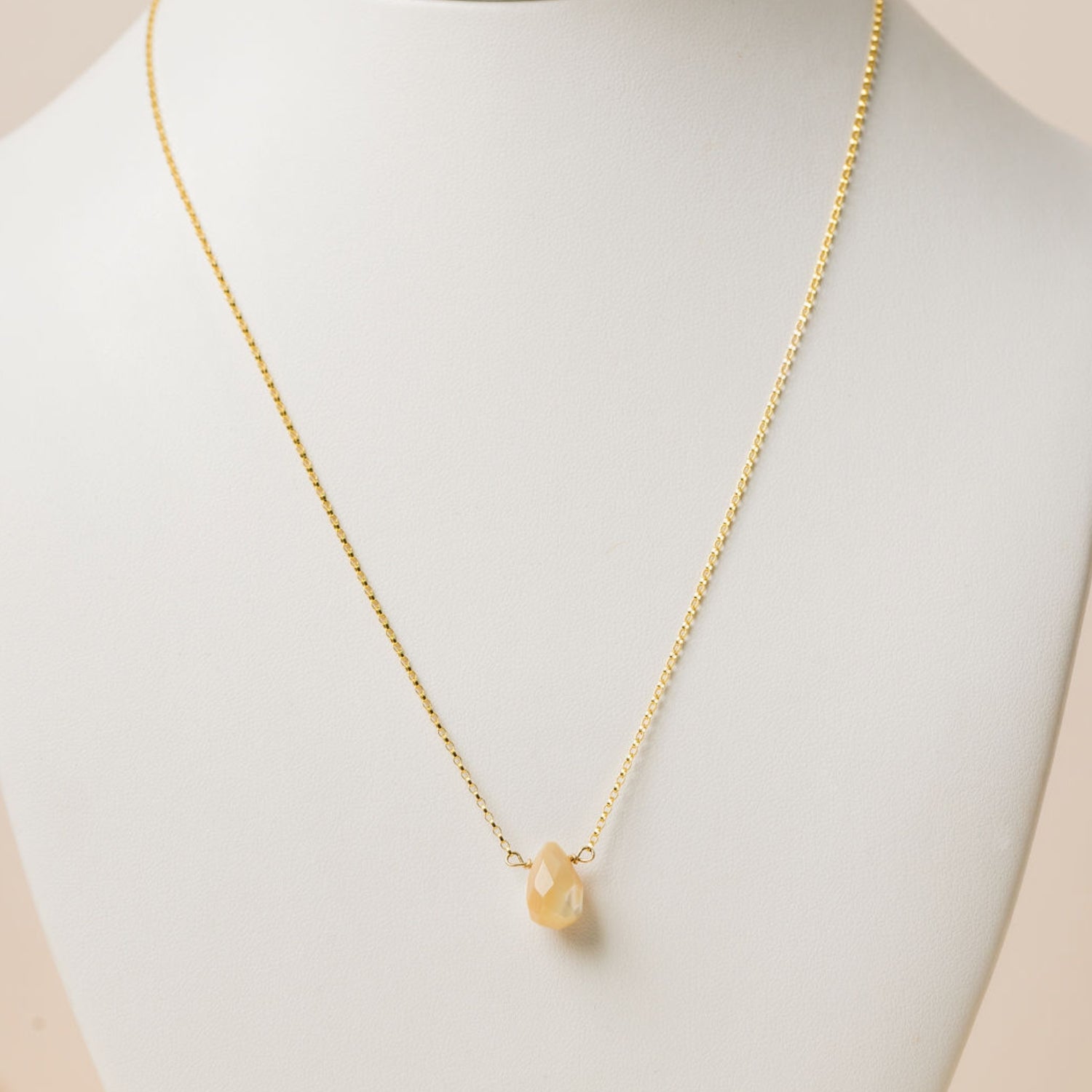 taudrey honey latte necklace 2