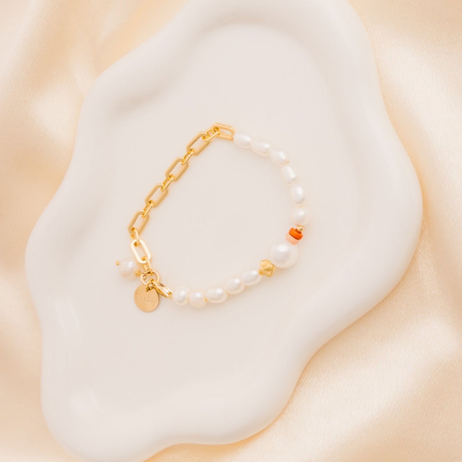 taudrey pearl pop bracelet